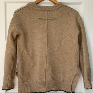 mo:vint Sweaters - Mo : Vint Wool sweater mo:vint Sweaters - Mo : Vint Wool sweater